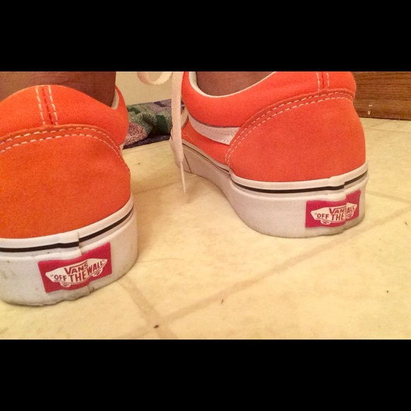 Vans - Picture 3 of 4